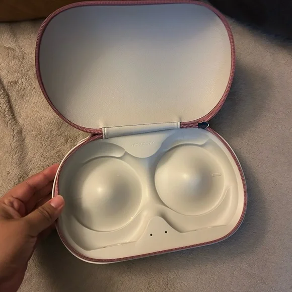 Momcozy air 1 breast pump - Picture 3 of 5